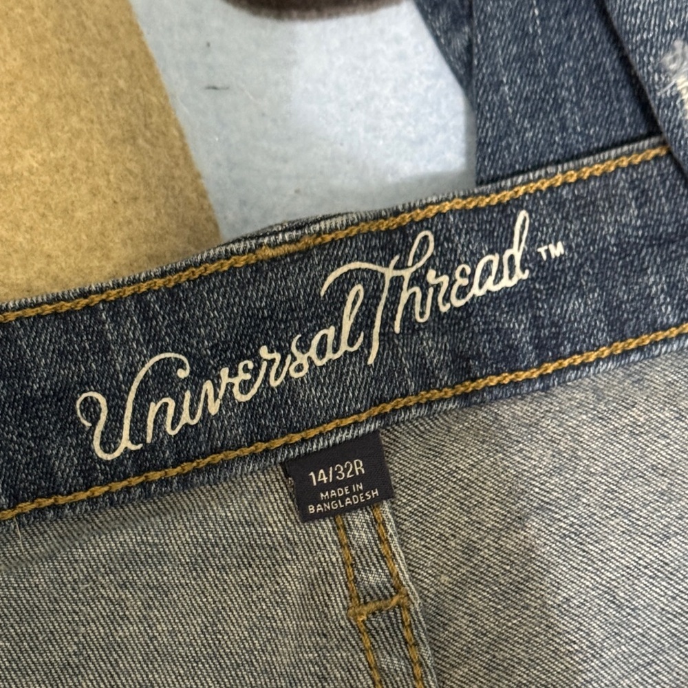 Universal Thread Ripped Denim Jeans - Picture 2 of 7